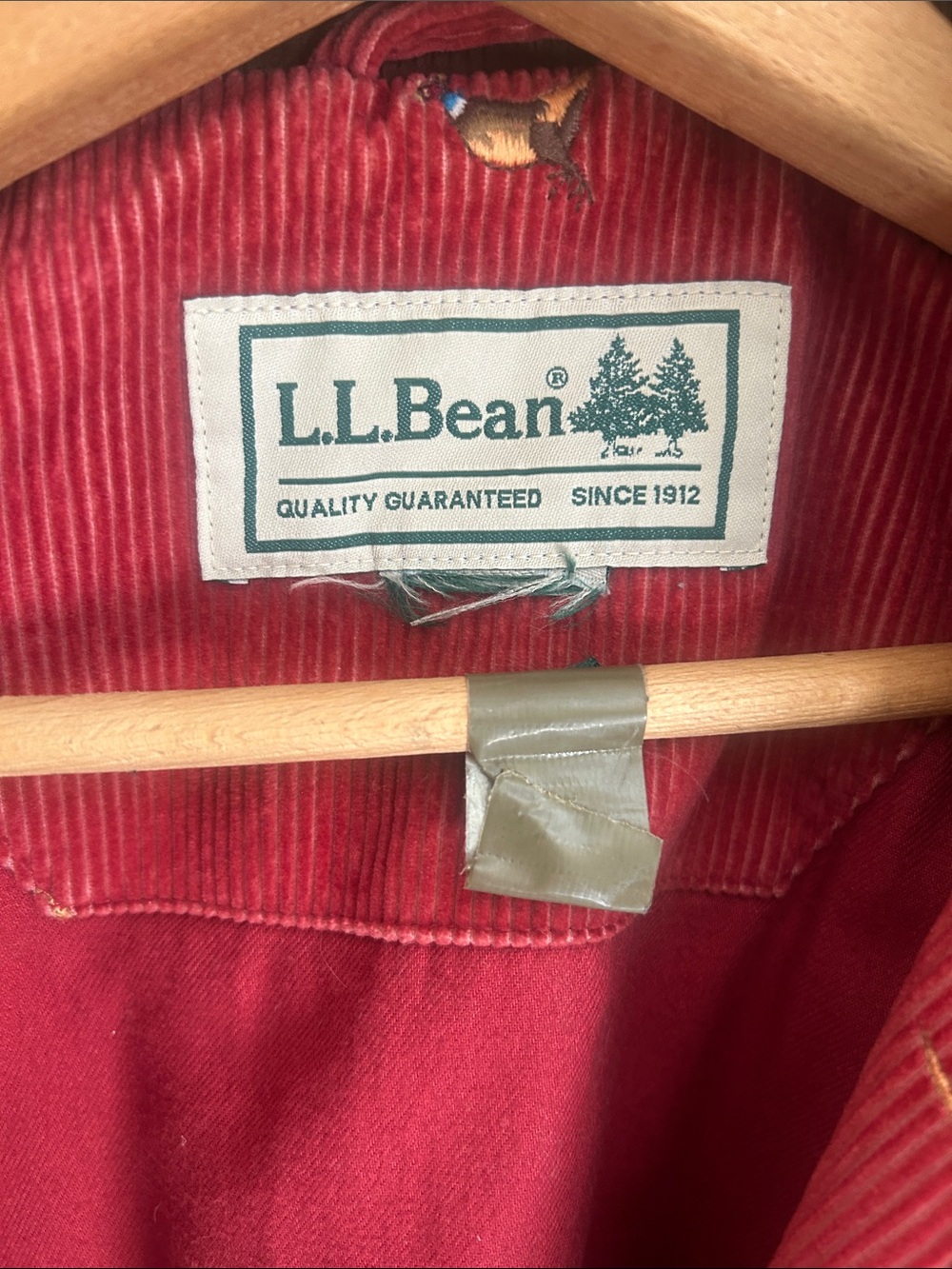 LL Bean corduroy, pheasant, embroidered barn, jacket - Picture 2 of 6